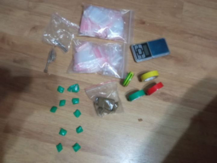В Тамбове семейная пара задержана за распространение гашиша
