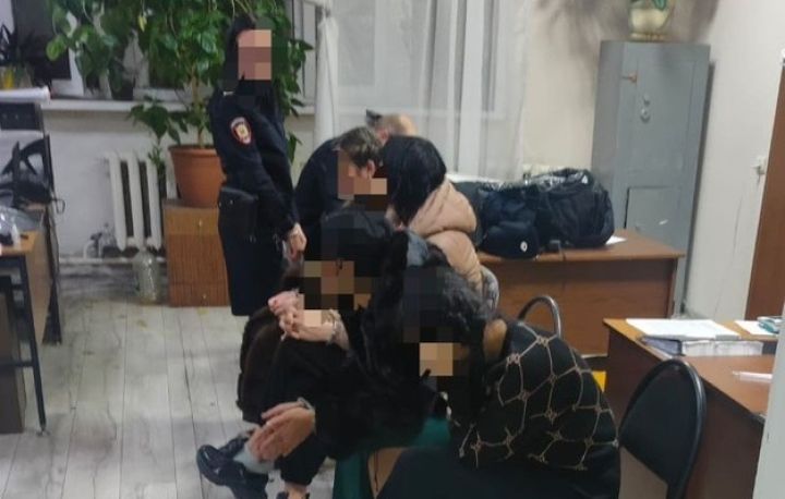 В Тамбовской области задержали банду мошенниц, орудовавших под видом жриц любви