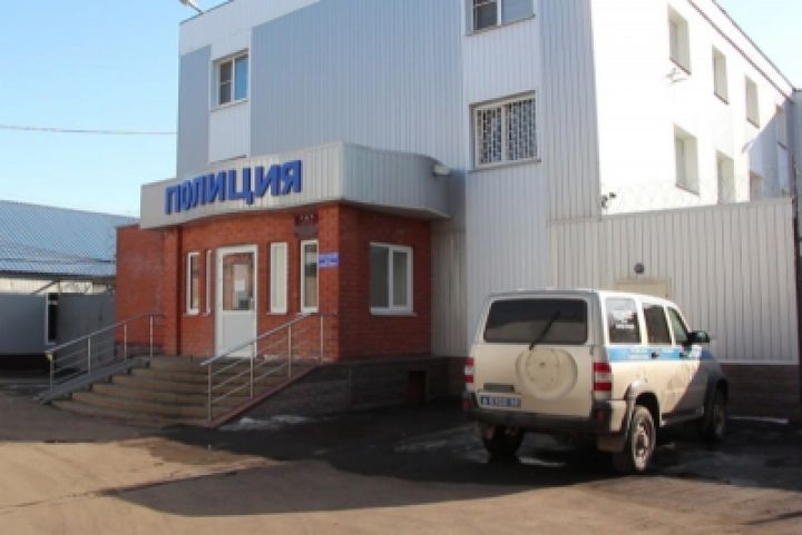 20-летнюю тамбовчанку обвиняют в краже 900 тысяч рублей у своего сожителя