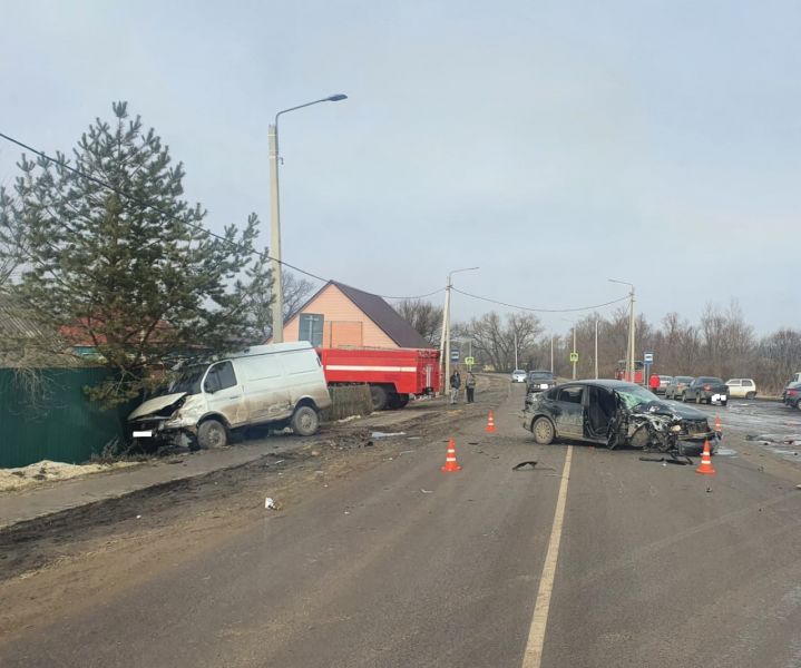 Два человека пострадали в аварии на территории Гавриловки-2